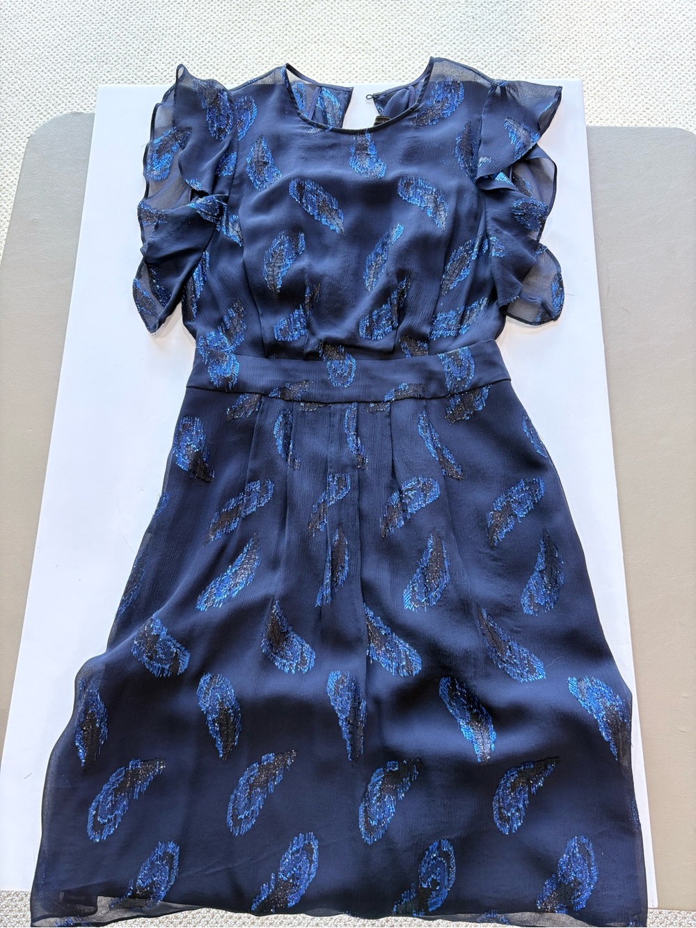 BCBGMaxAzria Navy Blue Printed Ruffle Sleeve Midi Dress